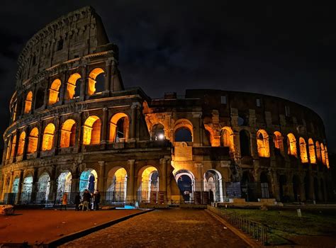 Rome Night Private Tour by Car - Through Eternity Tours