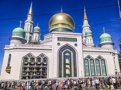 Putin helps open Moscow Cathedral Mosque - UPI.com