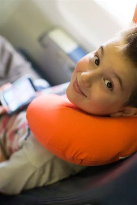 16 Best Kids Travel Pillows for Toddlers to Teenagers (2025) - Mums on ...