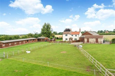 Equestrian facility for sale in Millfield Farm, Tockwith Lane, Bilton ...