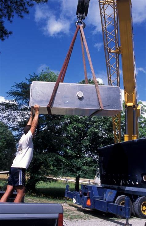 Fuel Tank Installation | Steve D'Antonio Marine Consulting