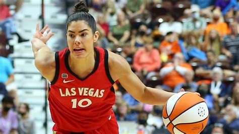 Las Vegas Aces' Kelsey Plum wins WNBA Sixth Player of Year award - ESPN