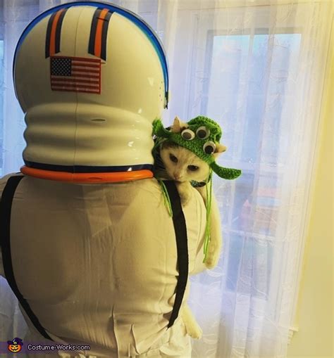 Space Cat Costume | No-Sew DIY Costumes - Photo 2/3