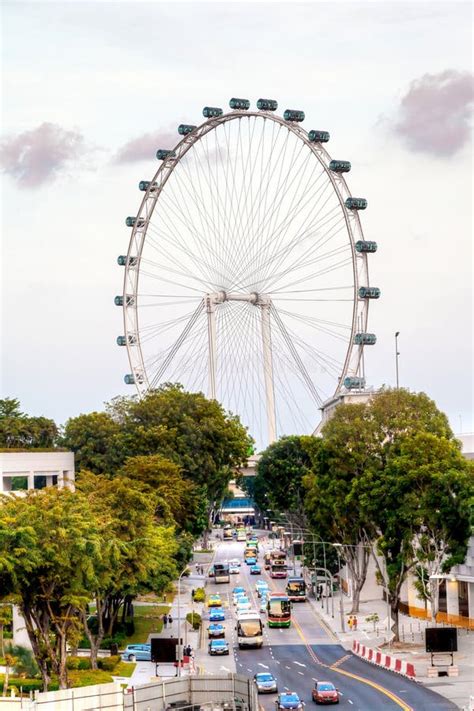 Singapore Flyer Ferris Wheel Editorial Photography - Image of famous ...