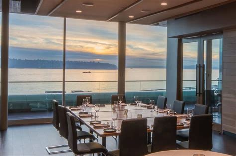 Restaurants With the Best Views in Seattle | Seattle restaurants, Nice view, Seattle architecture