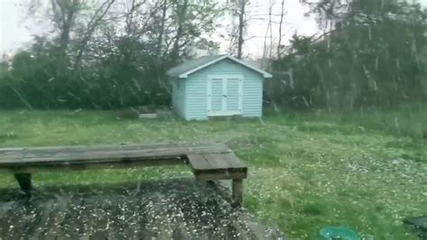 Video: Hail Falls In Bolivar, MO During Tornado-Warned Storm - YouTube