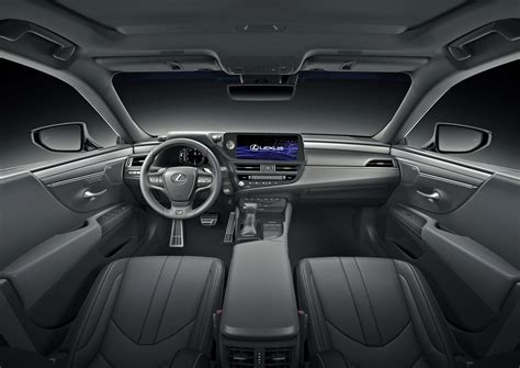 Lexus ES 300h hybrid combines luxury, fuel economy in a sedan