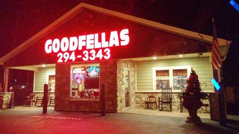 GOODFELLA'S PIZZA, Henryville - Restaurant Reviews, Photos & Phone ...