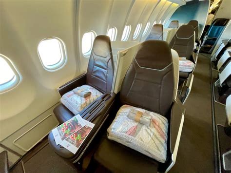 Hawaiian Airlines A330 First Class Review | Airfarewatchdog