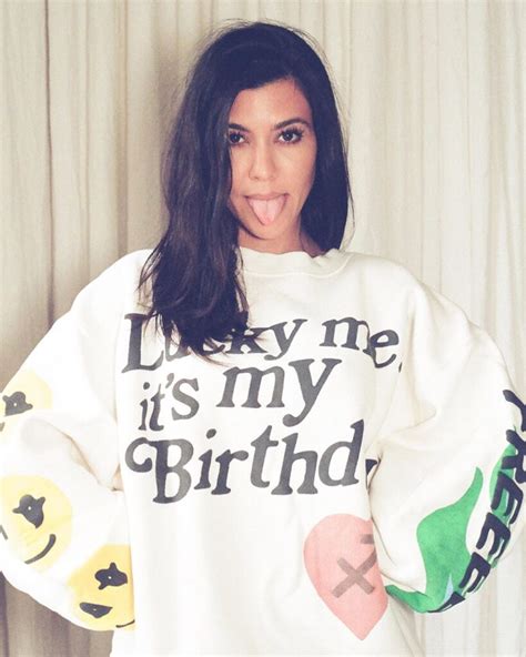 Kourtney Kardashian Age, Height, Biography 2023 Wiki, Net Worth, Boyfriend