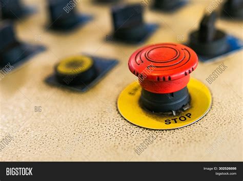 Red Emergency Stop Image & Photo (Free Trial) | Bigstock