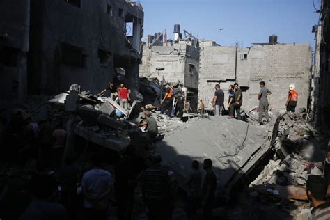 Israel destroyed 752 residential buildings in Gaza: official