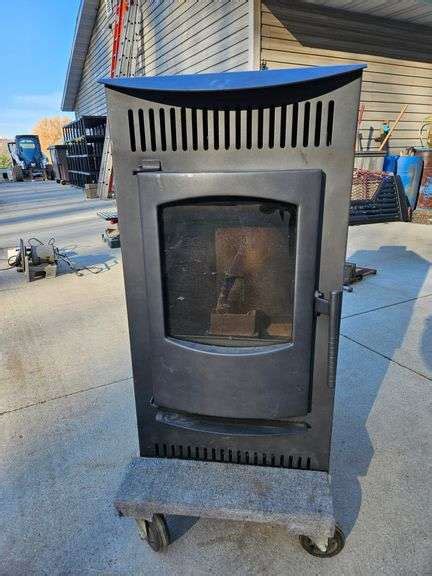 Castle- Pellet Stove - Lee Real Estate & Auction Service