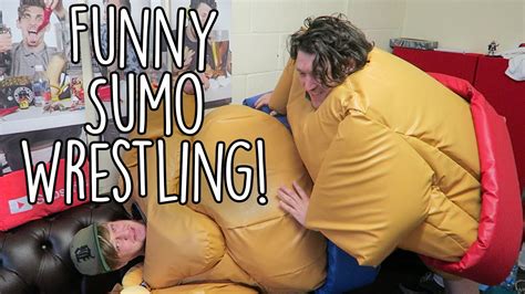 Funny Sumo Wrestling! | ZoneAwesome - YouTube