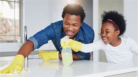 Here's Why You Should Always Wear Rubber Gloves When Cleaning