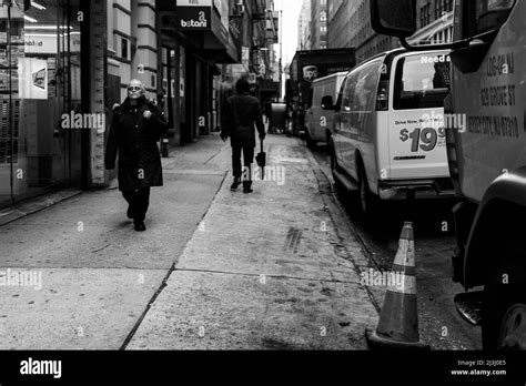 49 ST, New York City, NY, USA, Street Photography - the people of New ...