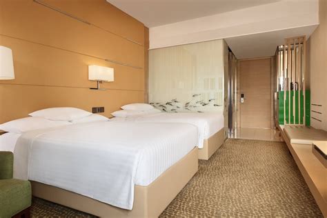 Courtyard by Marriott Hong Kong Sha Tin Sha Tin, HK - Reservations.com