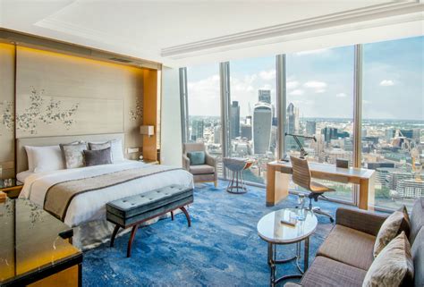 8 of the Best: Hotel Rooms With Views | The Coolector