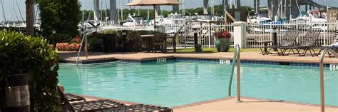 Waterfront Hotel in Charleston, SC - Charleston Waterfront Hotel