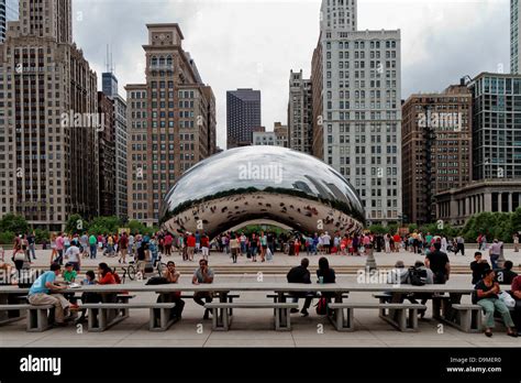 Cloud Gate at Millennium Park Stock Photo - Alamy