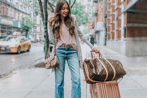 30 Fall Travel Outfit Ideas From Girls Who Are Always On The Go