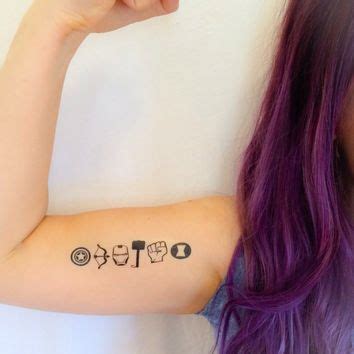 Cute small women's Marvel tattoos Marvel Tattoos, Avengers Tattoo, Neue ...