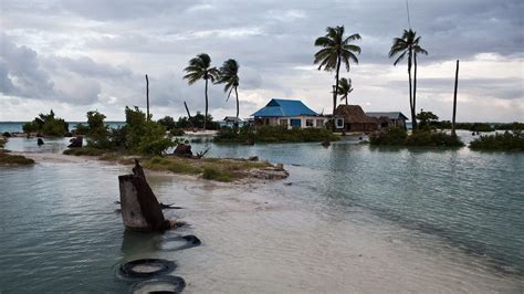 In pictures: Kiribati fights catastrophic sea level rise | WIRED UK