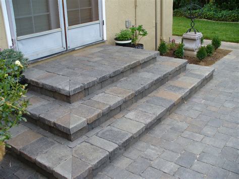 Paving with steps from house - Google Search | Patio pavers design, Patio steps, Patio stairs