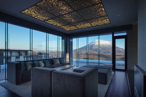 Aya Niseko | Koichi Ishiguro / ISA Architects