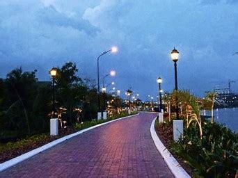 With esplanade comes a new Iloilo River experience | Inquirer News