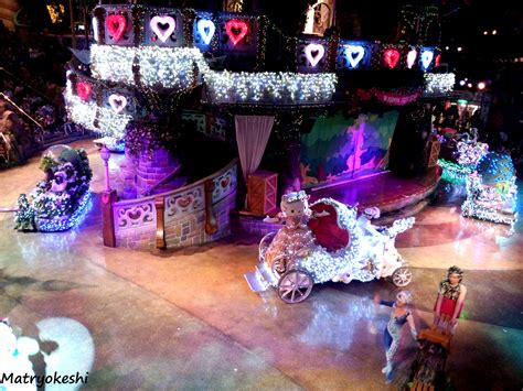 File:Hello Kitty in Sanrio Puroland.jpg - Wikimedia Commons