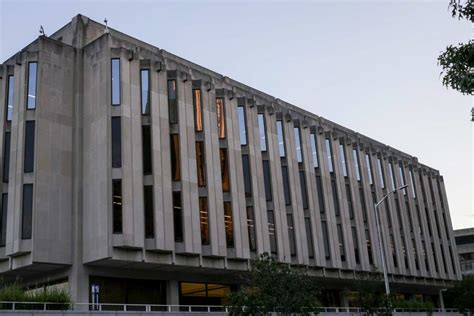 Pitt library employees urge administrators to fully shut down ...