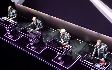 Kraftwerk’s Live Rig – Synthtopia