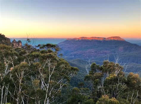 Blue Mountains sunrise : r/sydney