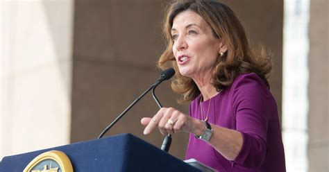 5 questions as Gov. Hochul delivers her third State of the State speech ...