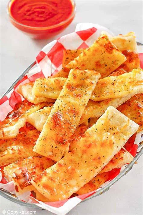 Little Caesars Italian Cheese Bread Sticks | CopyKat Recipes