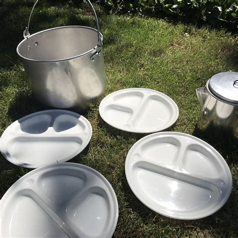 Vintage Mirro Camp Kit, nesting camping set, Camping cookware, 12 piece set for four, vintage ...