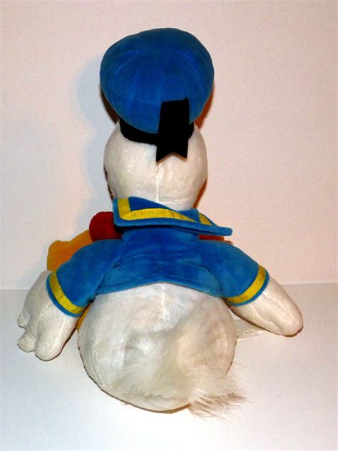 -=Chameleon's Den=- Disney Plushie: 18" Donald Duck, Large Disney Store Version