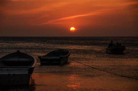 A Useful Guide To Taganga, Colombia: 11 Best Things To DO