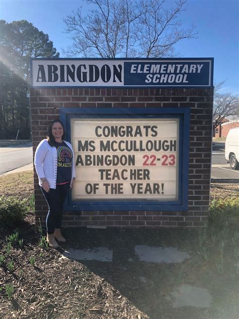 Ms. Ami McCullough named Abingdon's 22-23 Teacher of the Year ...