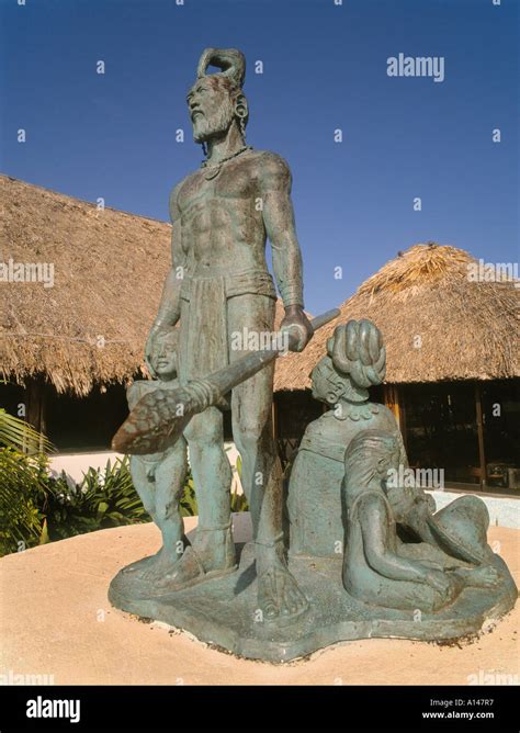 Statue of Spanish sailor Gonzalo Guerrero father of first mestizo with ...