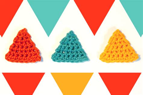 How to crochet a triangle - Gathered