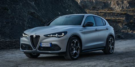 Alfa Romeo Giulia e Stelvio, restyling e serie speciale Competizione