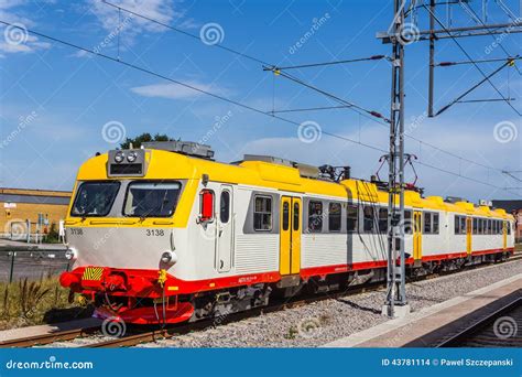 Train At The Station In Karlskrona Editorial Stock Image - Image of direct, arrival: 43781114