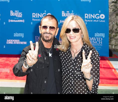 Beatles drummer ringo starr wife hi-res stock photography and images ...