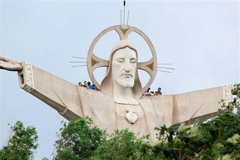 Statue Jesus Christ in Vung Tau - Jesus Statue with Arms Outstretched