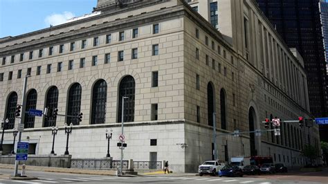 Pittsurgh synagogue trial arrest: Man arrested after 'engaging in threatening conduct' toward ...