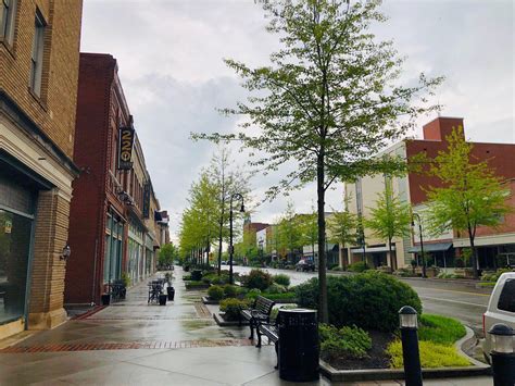 Downtown Statesville, North Carolina. Paul Chandler April 2019 ...