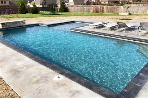 CUSTOM POOL & WATERFALL – Countryside Pools