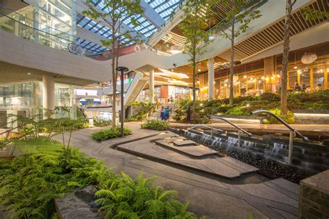 How Landscape Design Can Attract Shopping Mall Foot Traffic | RedFlag